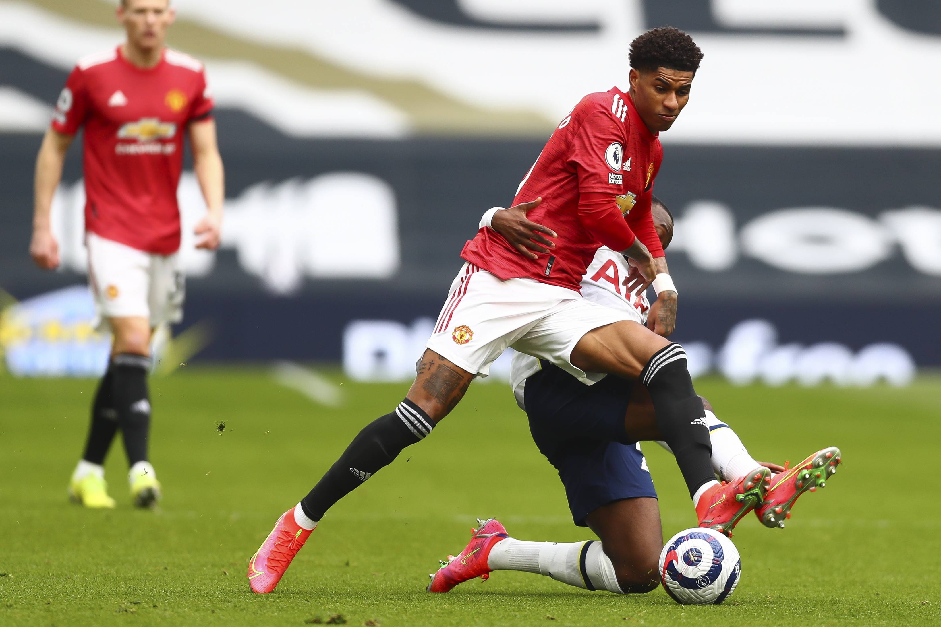 条线之间的 条线之间的