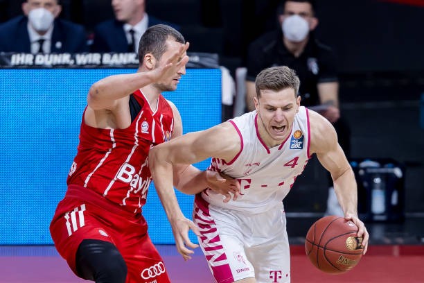 尤其在季后 尤其在季后